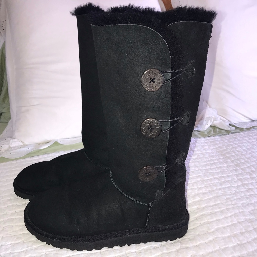 Bailey Button Triplet UGG boots